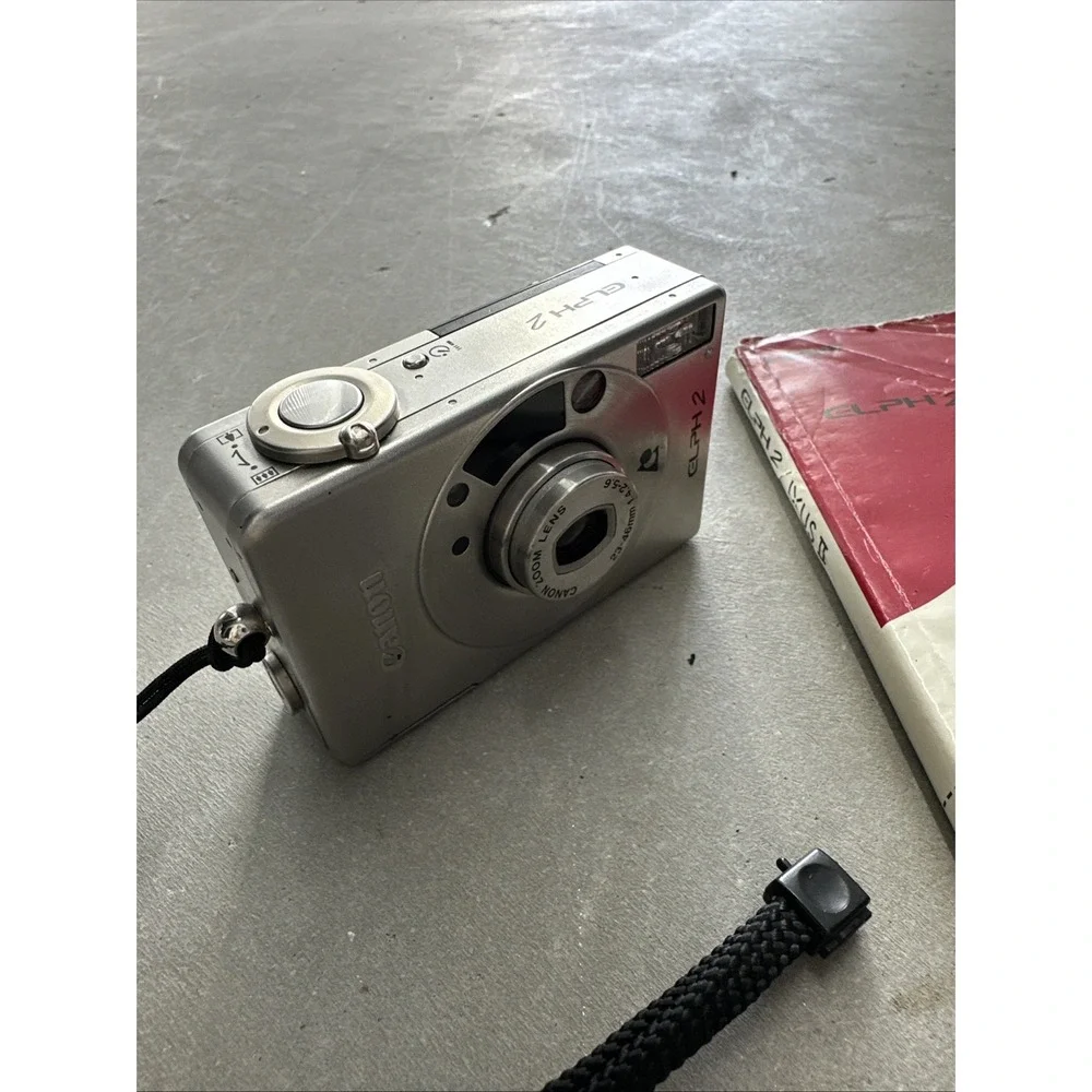 Vintage Canon Elph2 IXUS 2 Film Battery Powered Snap And Shoot W/Manual